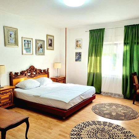 Rooms Villa Luigi Панчево Екстер'єр фото